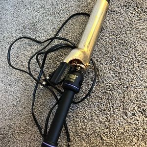 Hot tools gold 1 1/2 in curler